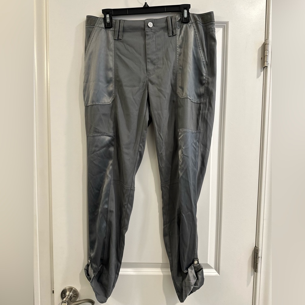 NWT White House Black Market Gray Cropped Straight Cargo Pants 12